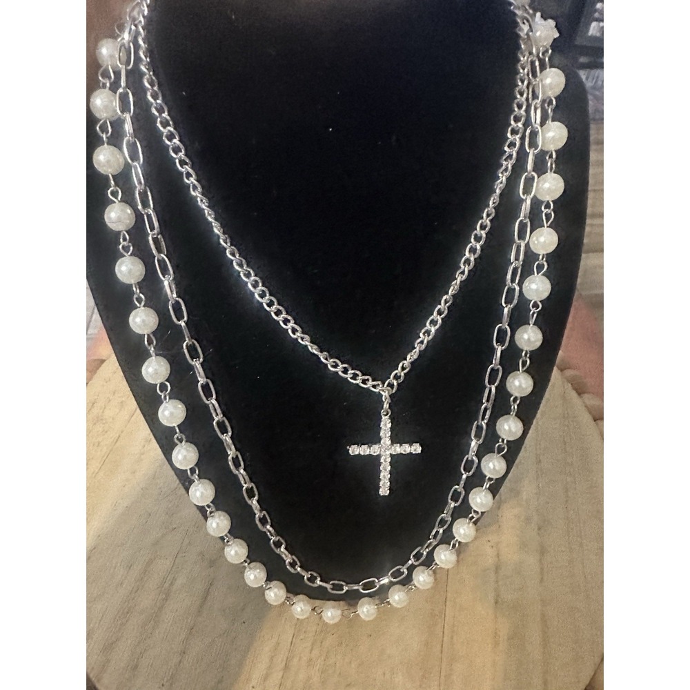3 Strand Vintage Faux Pearl & Cable Chain SilverTone Necklace W-Cross Charm - Picture 2 of 7